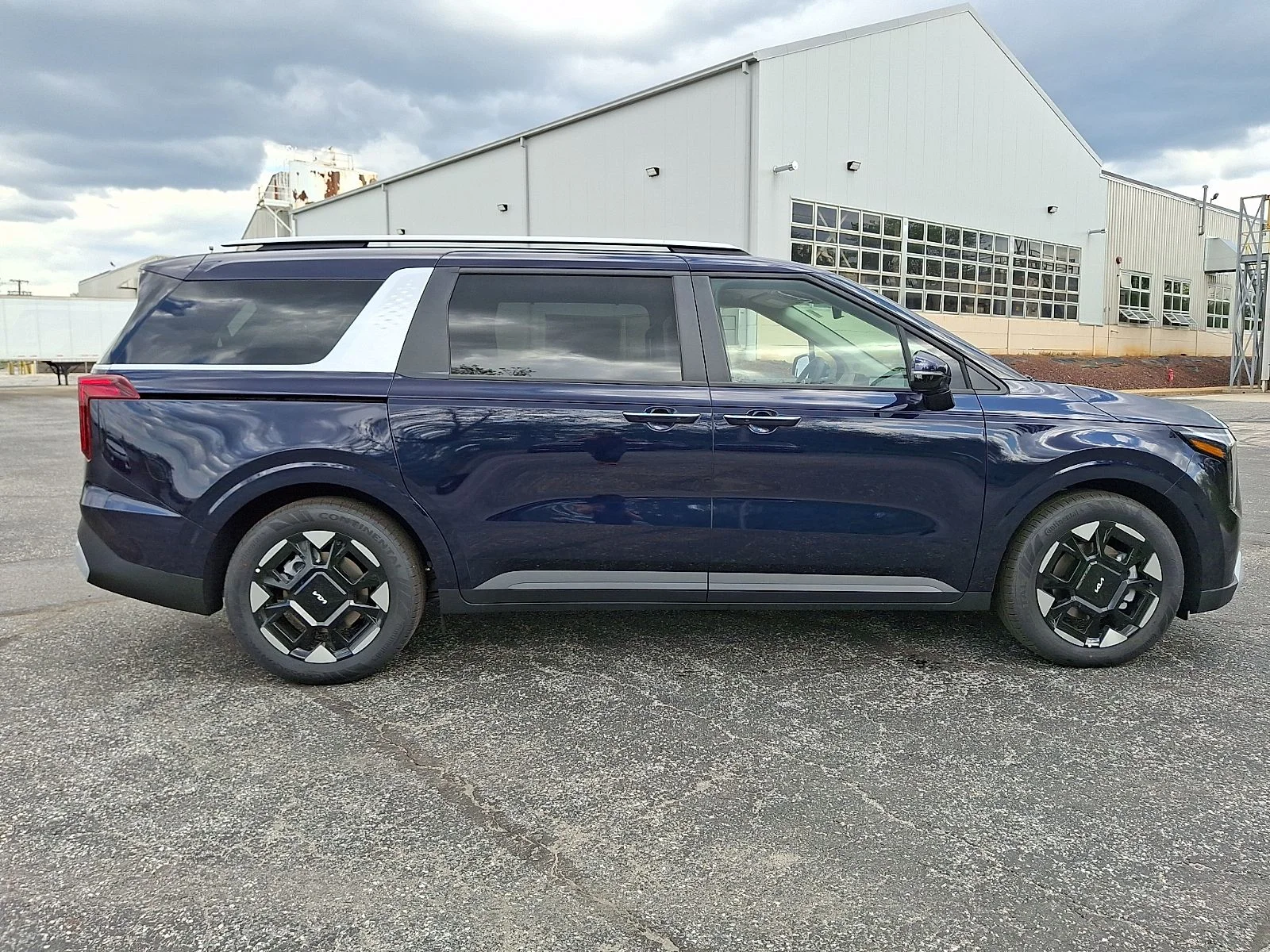 New 2026 Blue Kia EX image 9