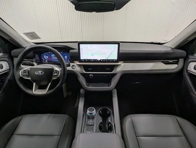 New 2026 Carbonized Gray Metallic Ford Active image 31