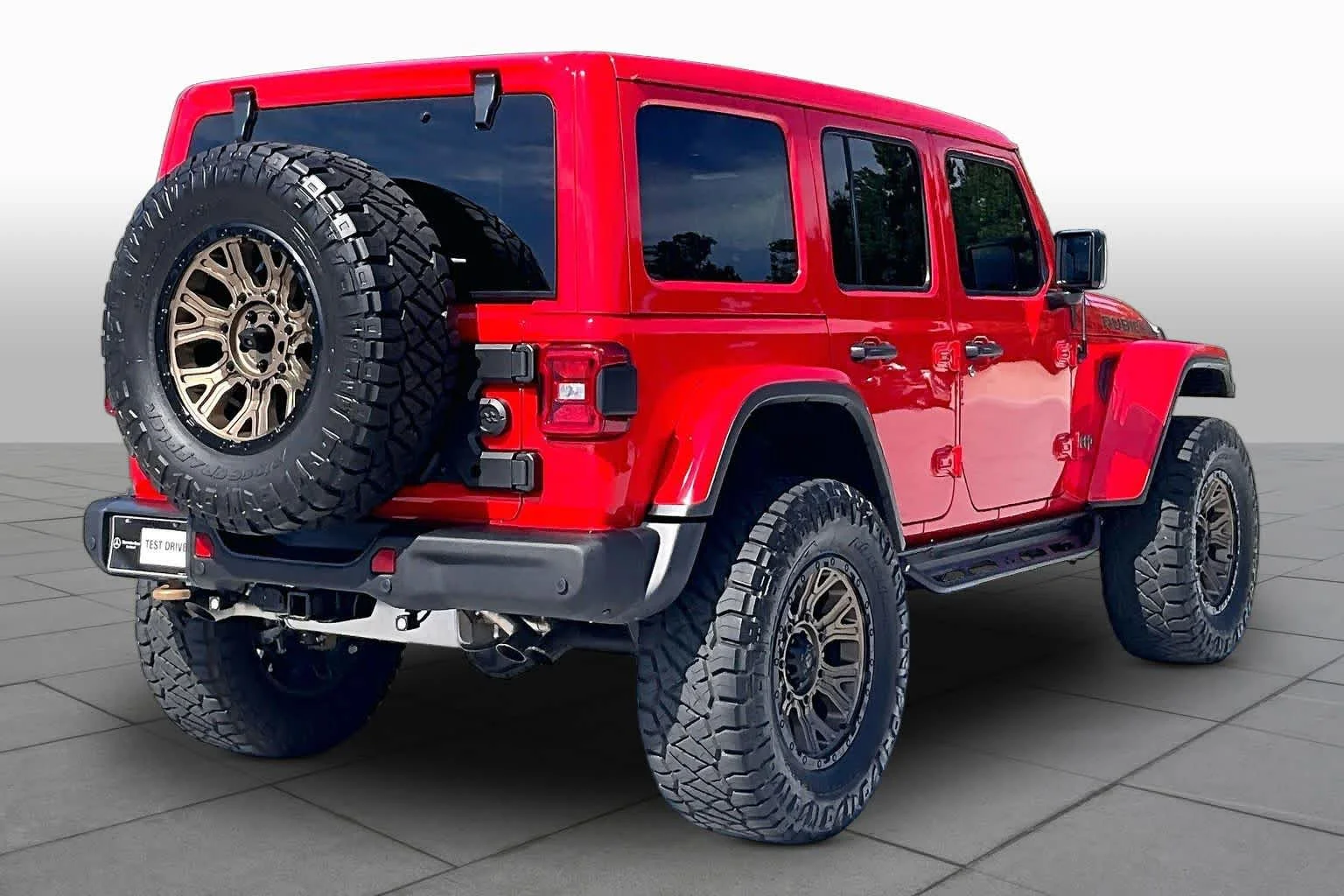 Used 2022 Firecracker Red Clearcoat Jeep Unlimited Rubicon 392 image 13