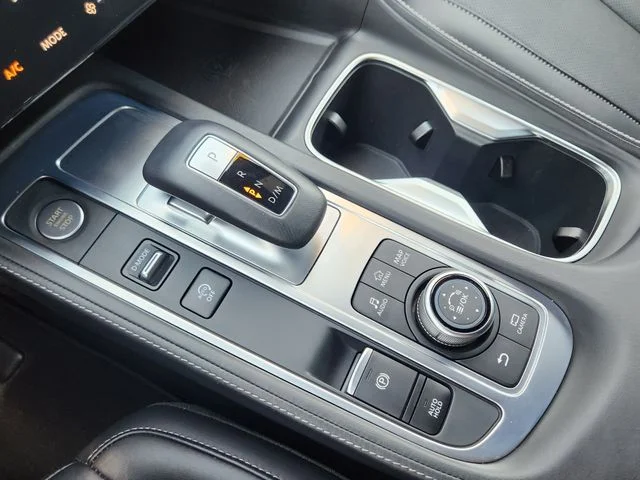 Certified Used 2025 Mineral INFINITI LUXE image 18