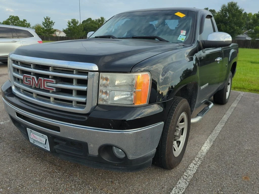 2011 GMC Sierra 2WD Regular Cab Work Truck LWB's photo