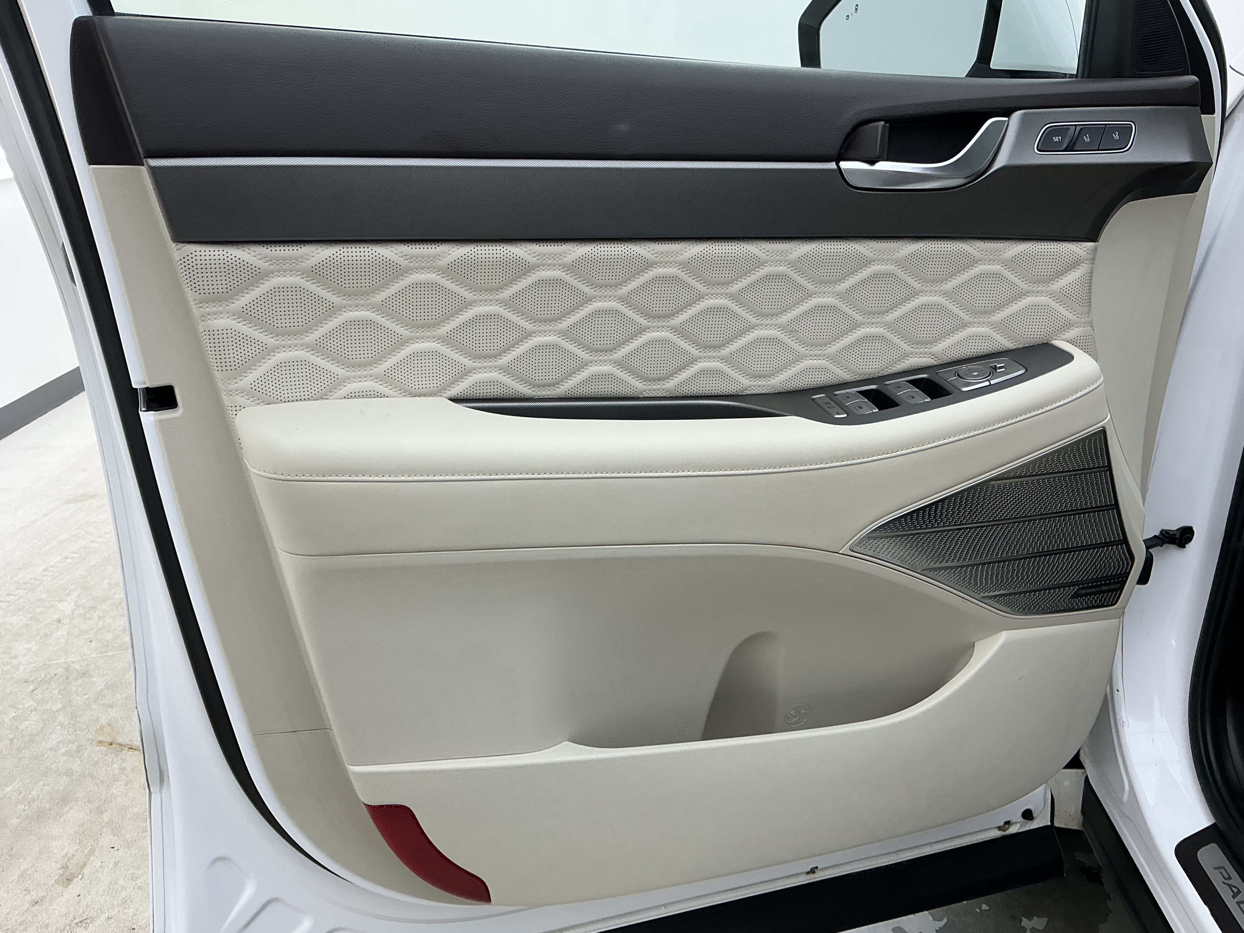 2020 Hyundai Palisade Limited - Photo 14