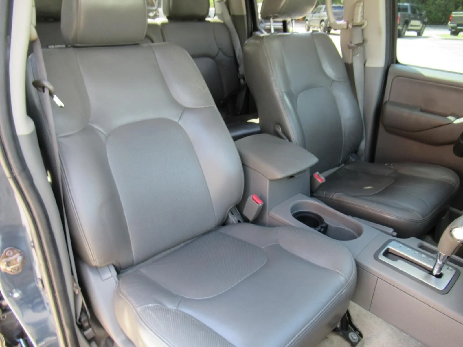 Used 2013 Blue Nissan SL image 9