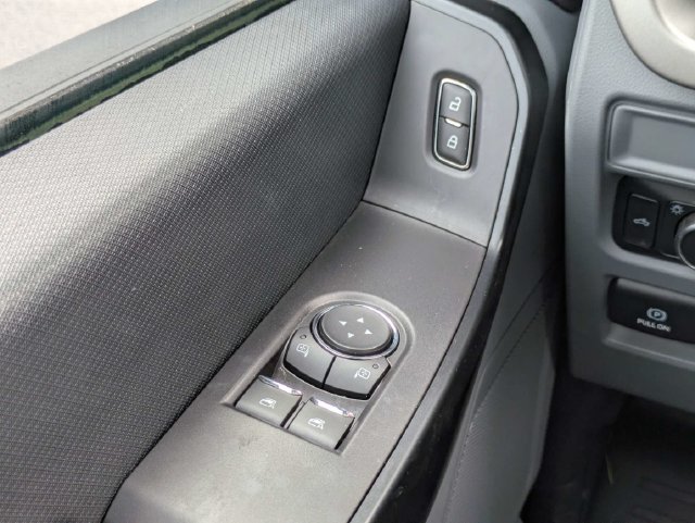 Used 2021 White Ford XL image 19