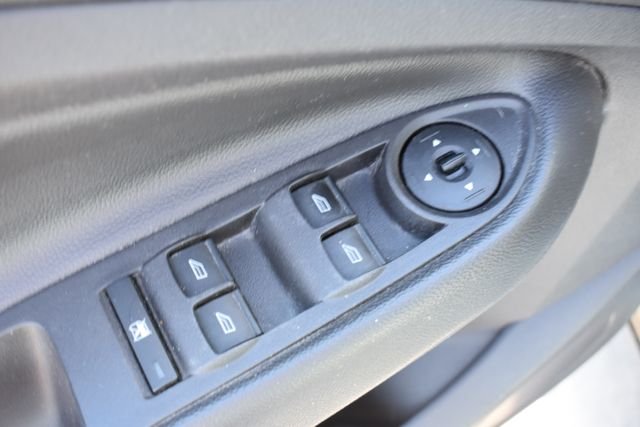 Used 2013 Blue Ford S image 10