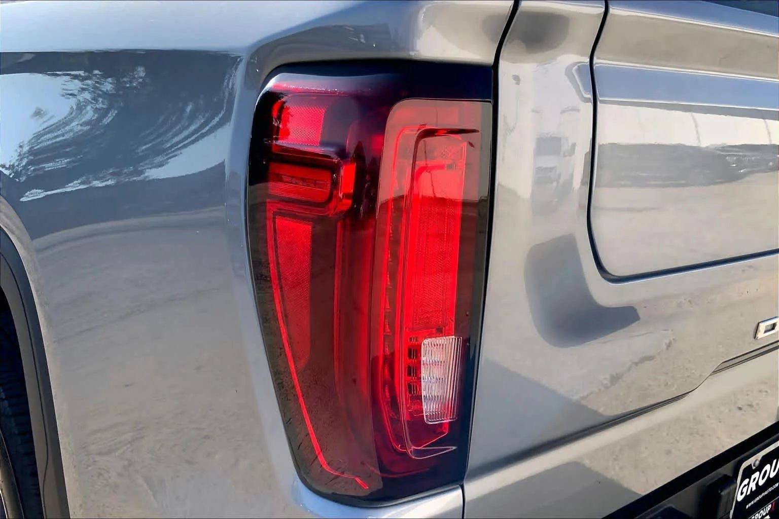 Used 2025 Sterling Metallic GMC Denali image 29