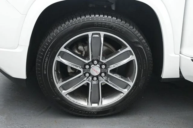 Certified Used 2019 White Frost Tri-Coat GMC Denali image 36