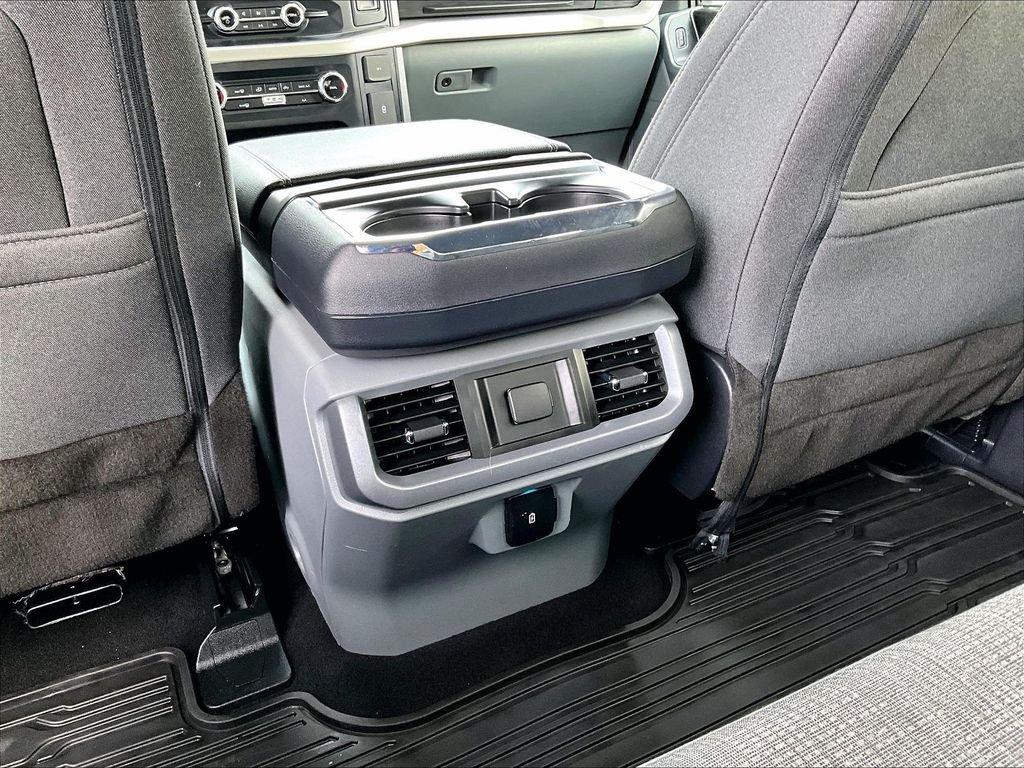 Used 2023 Oxford White Ford XLT image 28