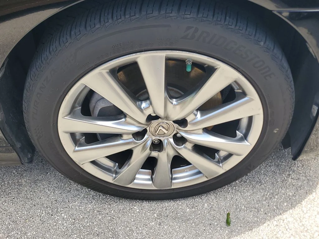 Used 2015 Black Lexus 350 image 10