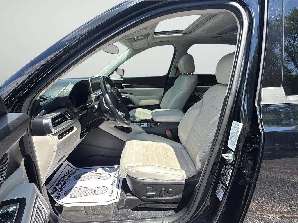 Used 2021 Black Kia SX image 10