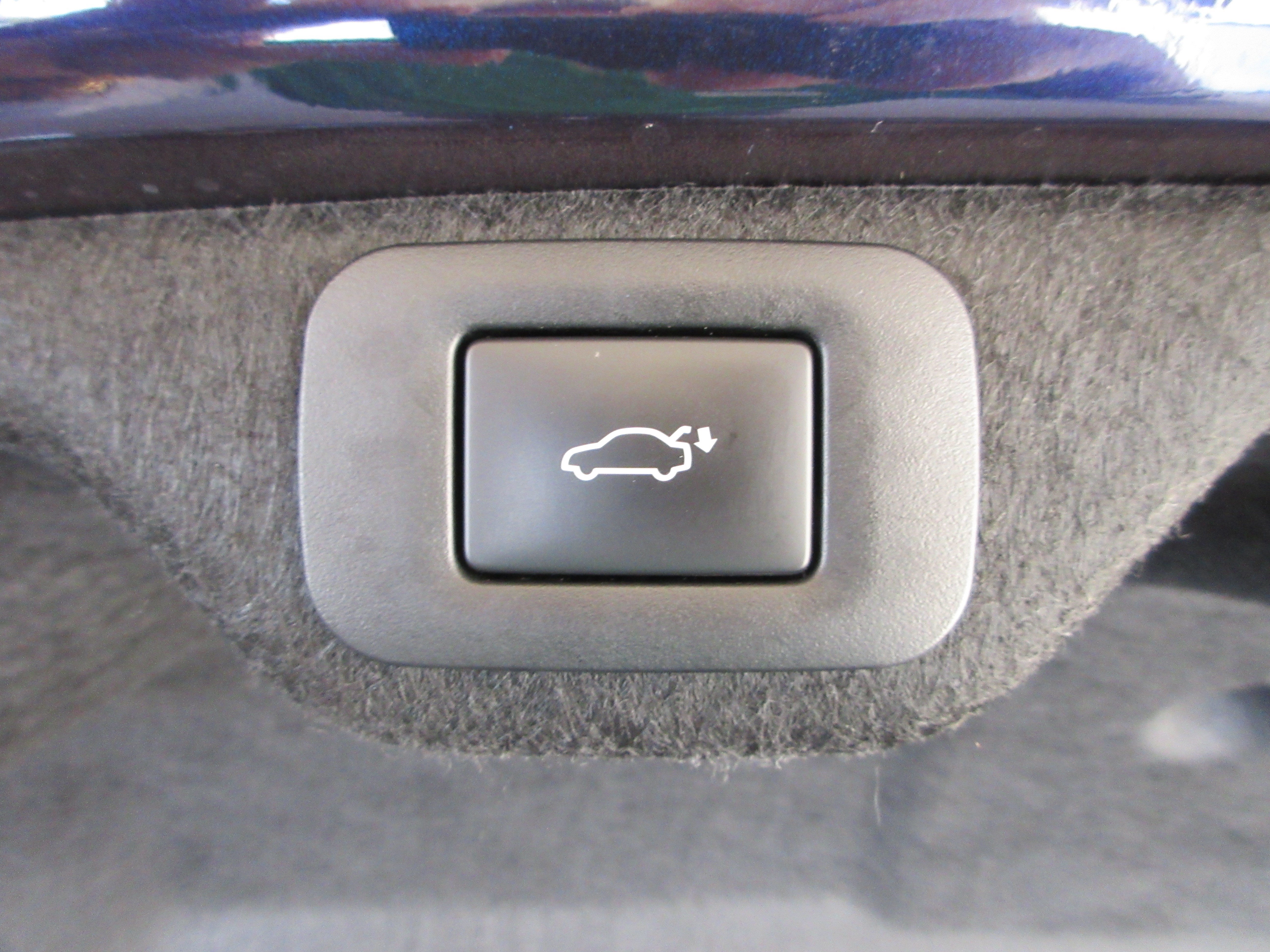 Used 2025 Nightfall Mica Lexus 300h image 52