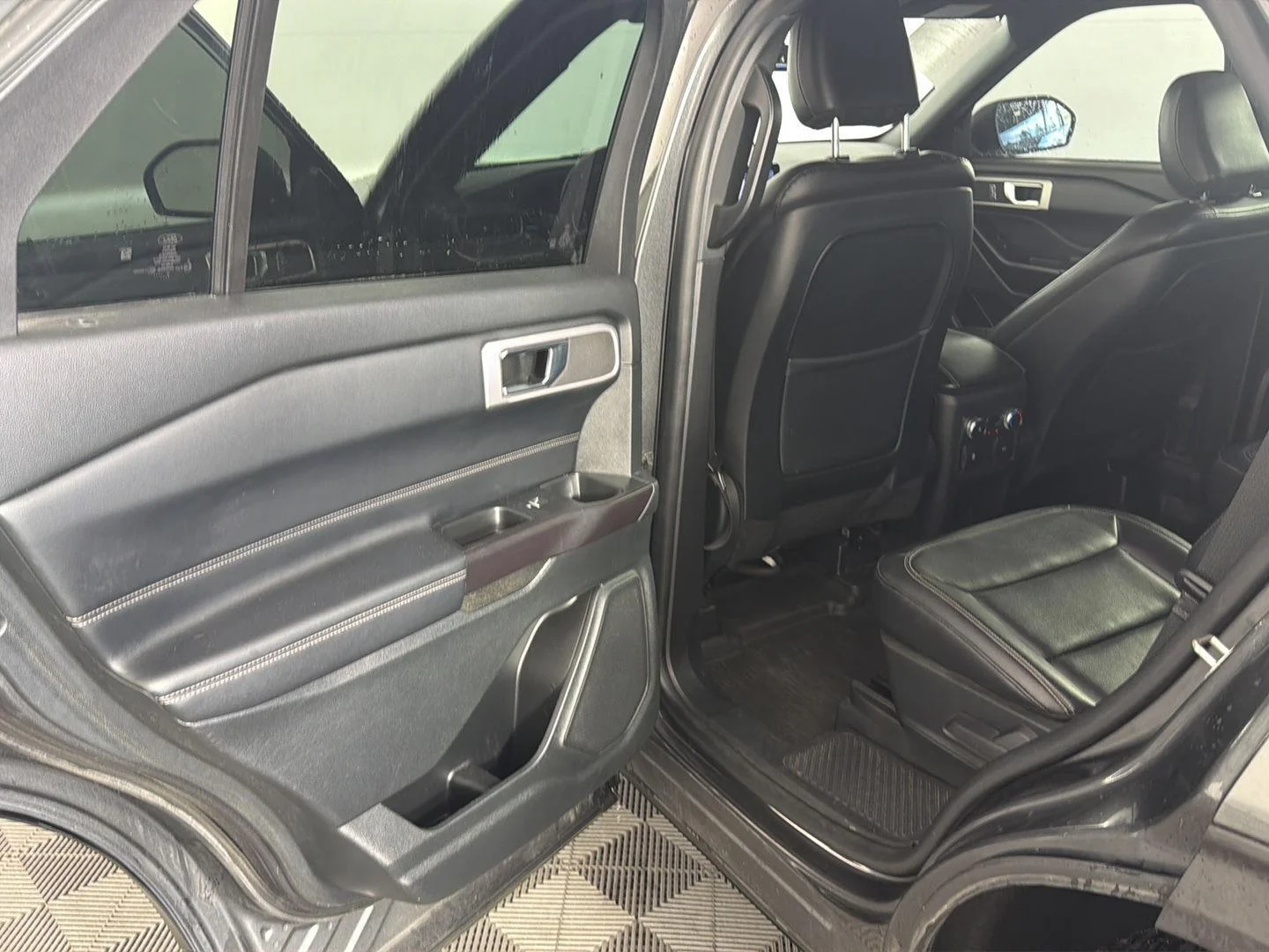 Used 2020 Magnetic Ford XLT image 9