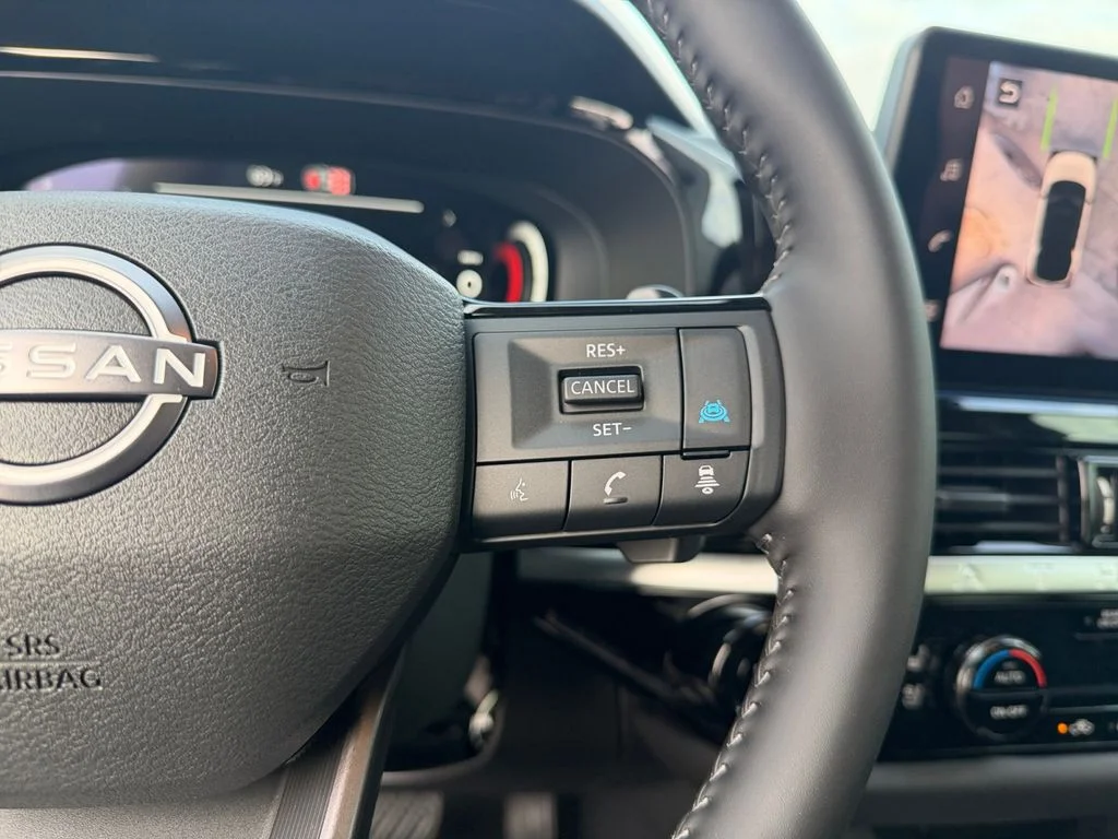 New 2026 Gray Nissan Platinum image 25