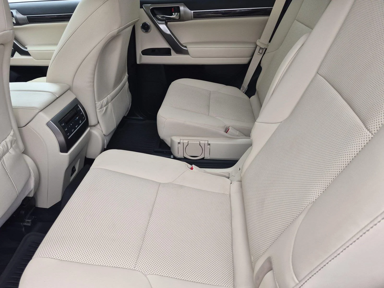 Used 2022 Black Onyx Lexus GX 460 luxury image 33