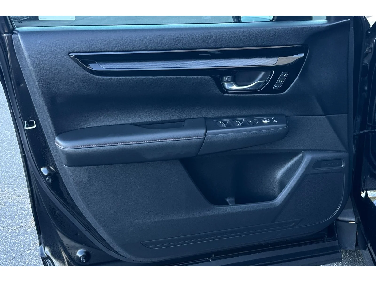 Used 2023 Crystal Black Pearl Honda Sport Touring image 11