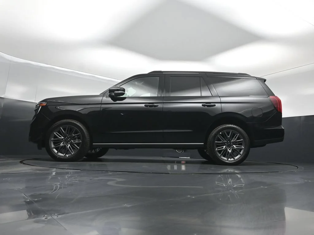 New 2027 Agate Black Metallic Ford Platinum image 50