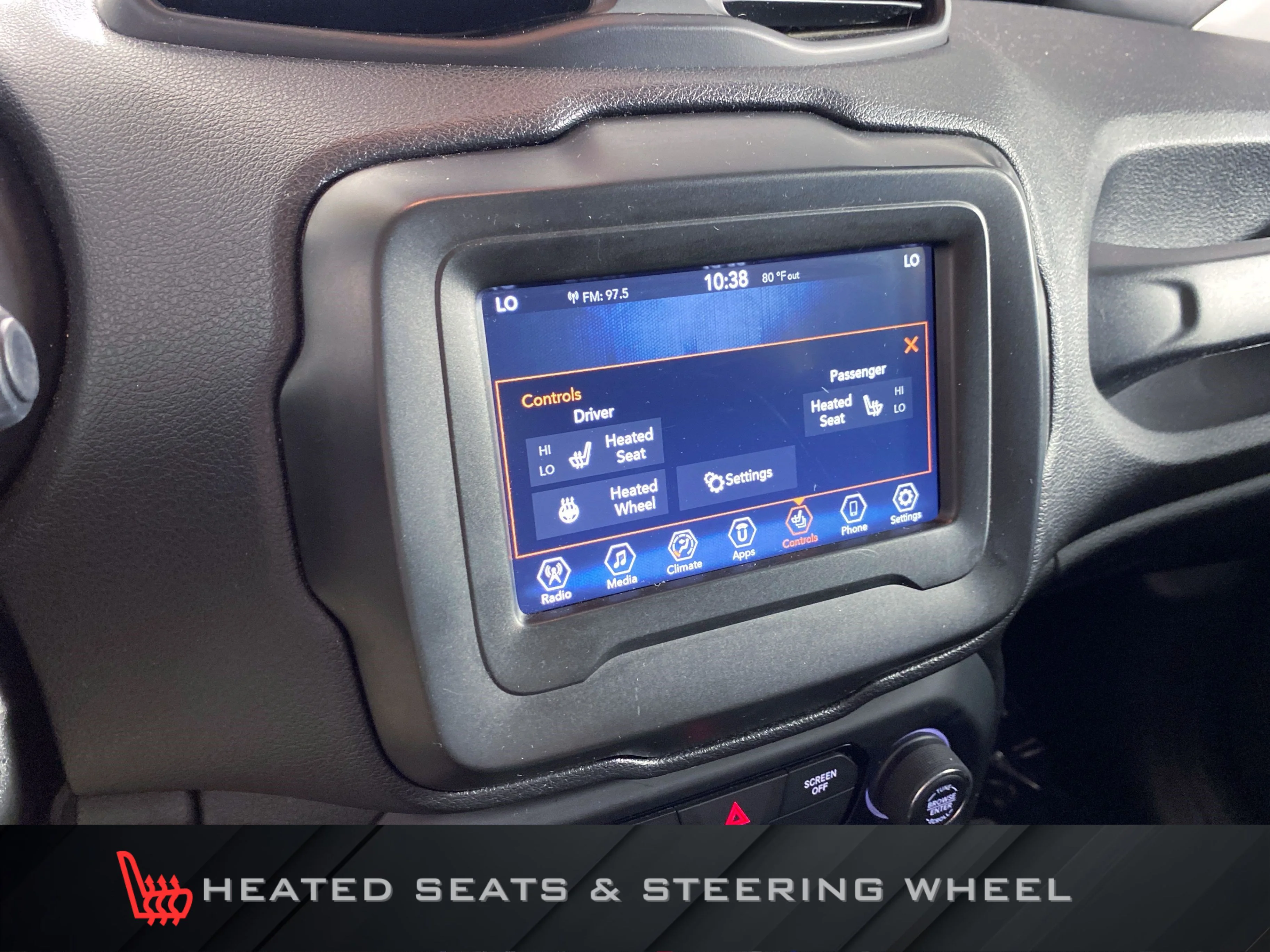 Used 2020 Alpine White Clearcoat Jeep Latitude image 5