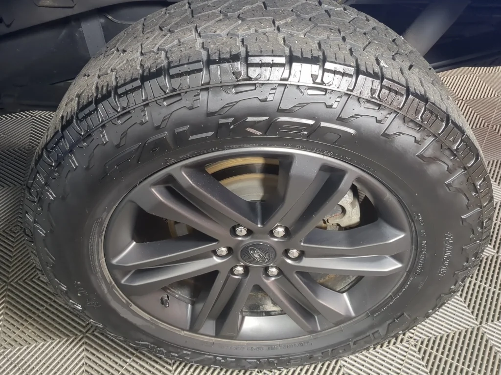 Used 2021 Velocity Blue Metallic Ford XLT image 16