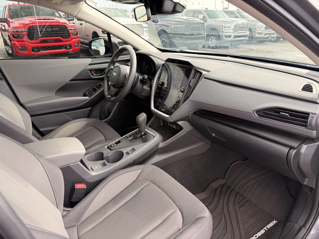Used 2025 Magnetite Gray Metallic/Crystal Black Silica Subaru Premium image 19