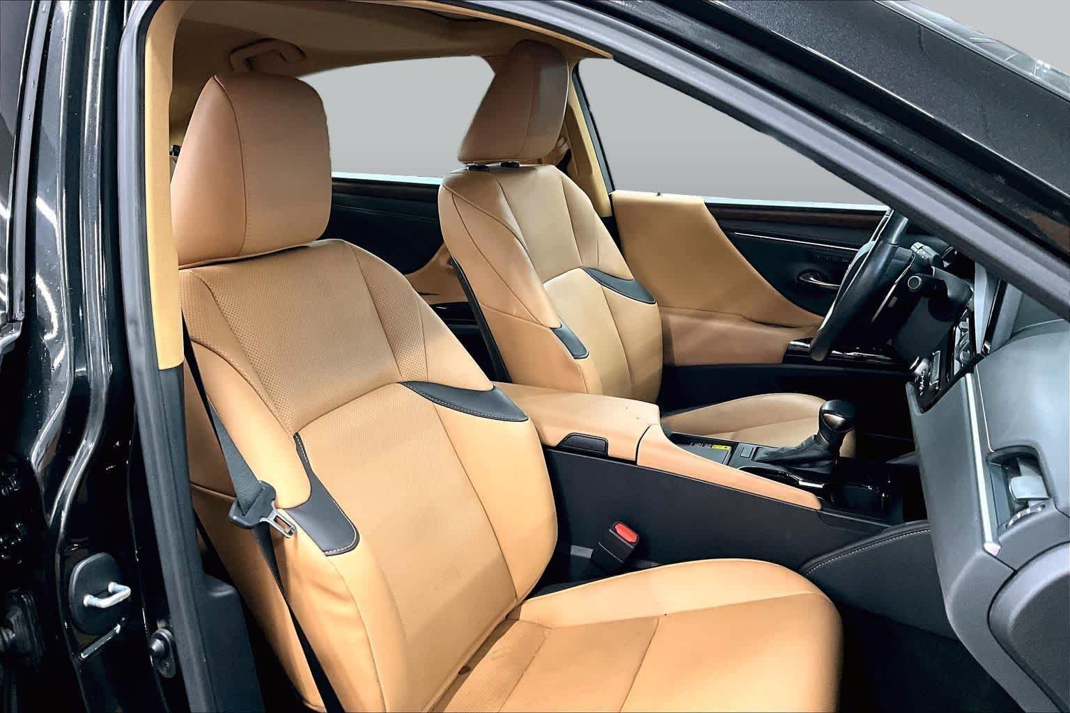 Certified Used 2025 Caviar Lexus  image 9