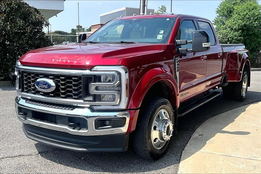 2026 Ford Super Duty F-450 Lariat