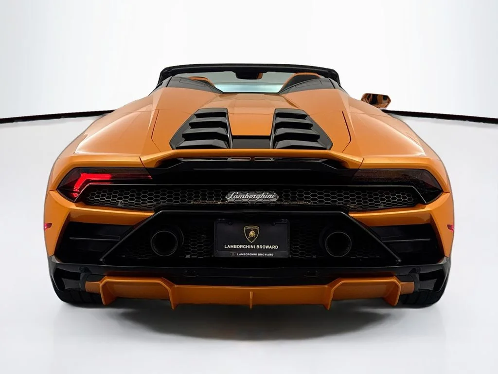 Used 2020 Arancio Borealis Pearl Lamborghini  image 6