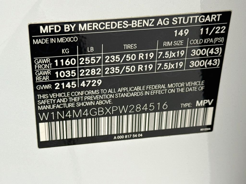 Used 2023 Polar White Mercedes-Benz GLB 250 image 33