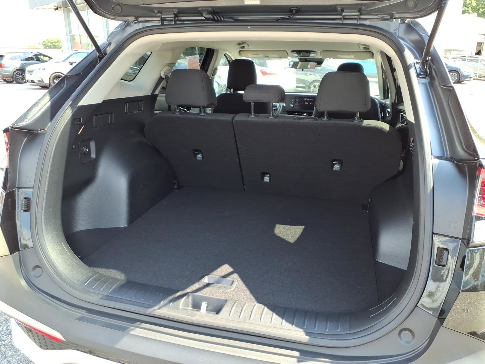 Certified Used 2023 Fusion Black Kia LX image 22