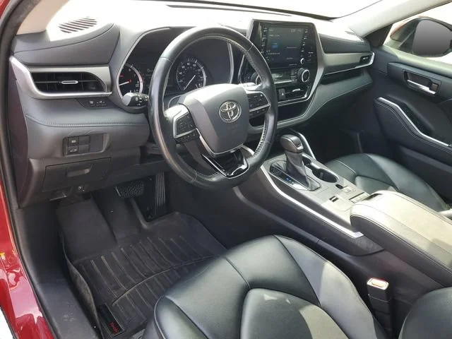 Used 2021 Red Toyota XLE image 6