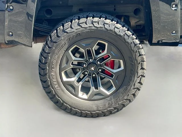 Used 2018 Black GMC SLT BLACK WIDOW image 36