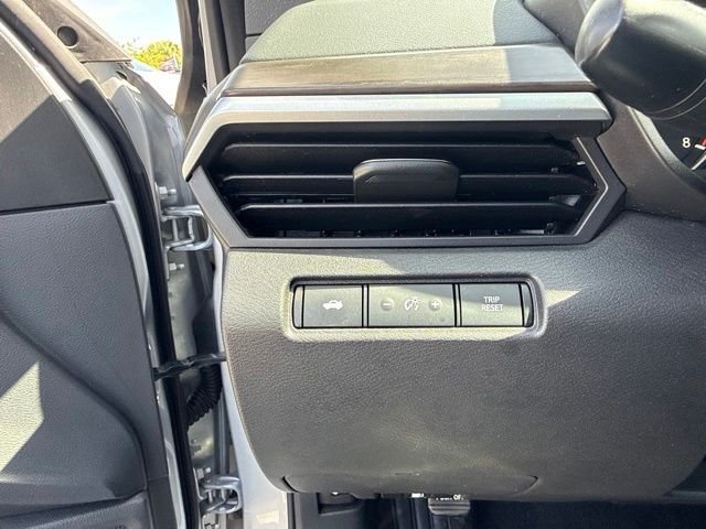 Used 2024 Silver Nissan 2.5 SV image 28