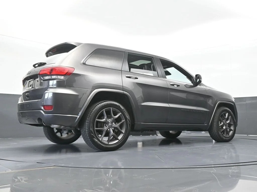 Used 2021 Granite Crystal Metallic Clearcoat Jeep Limited image 59