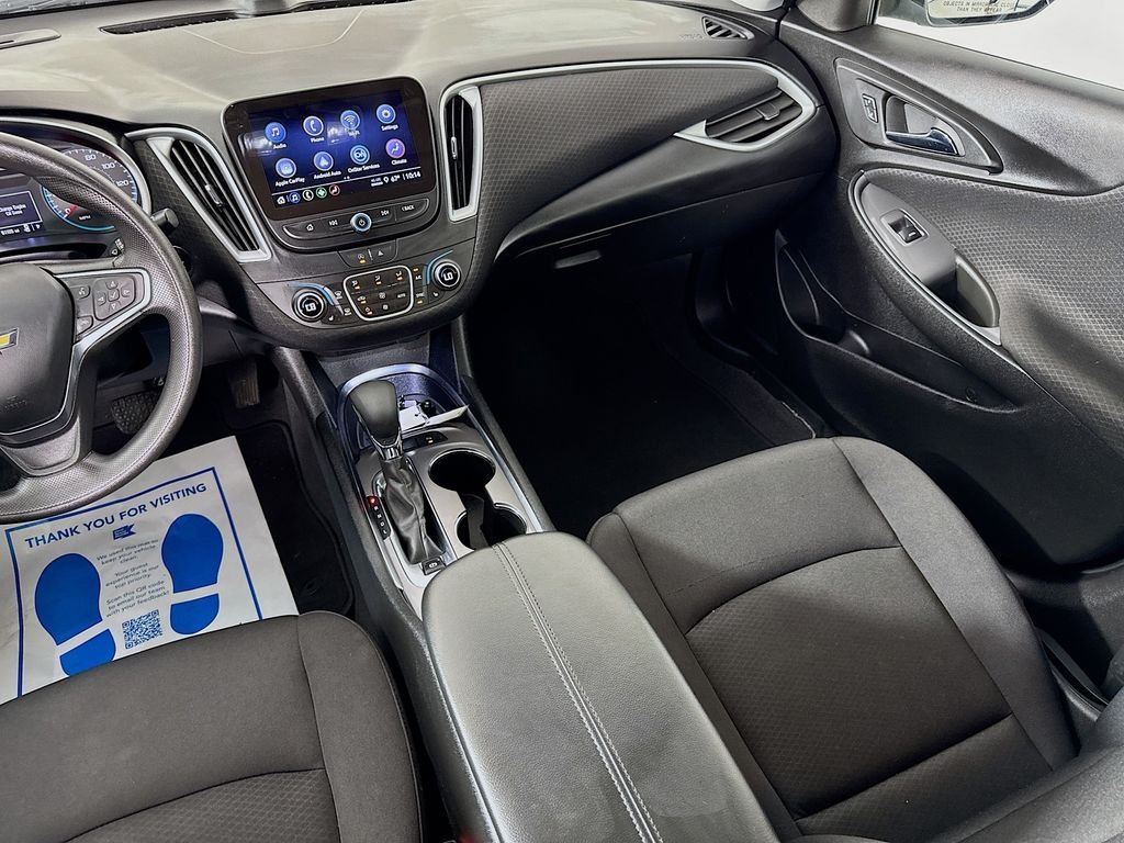 Used 2024 Mineral Gray Metallic Chevrolet LT image 28