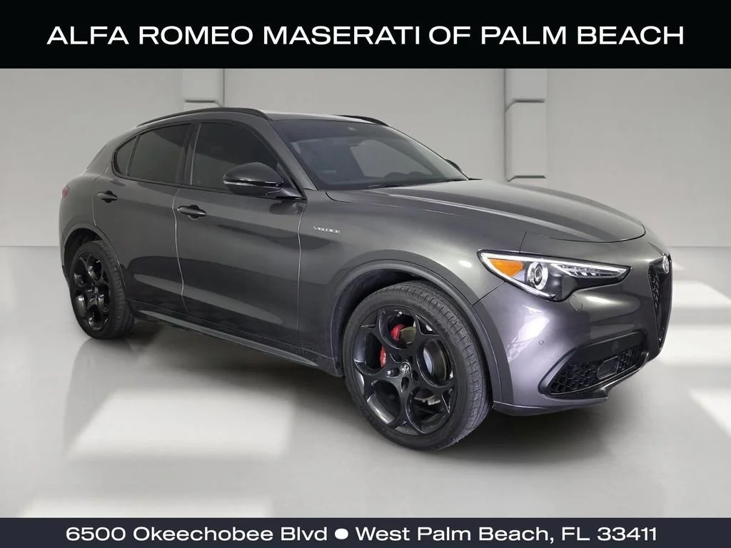 2023 Alfa Romeo Stelvio Veloce AWD's photo