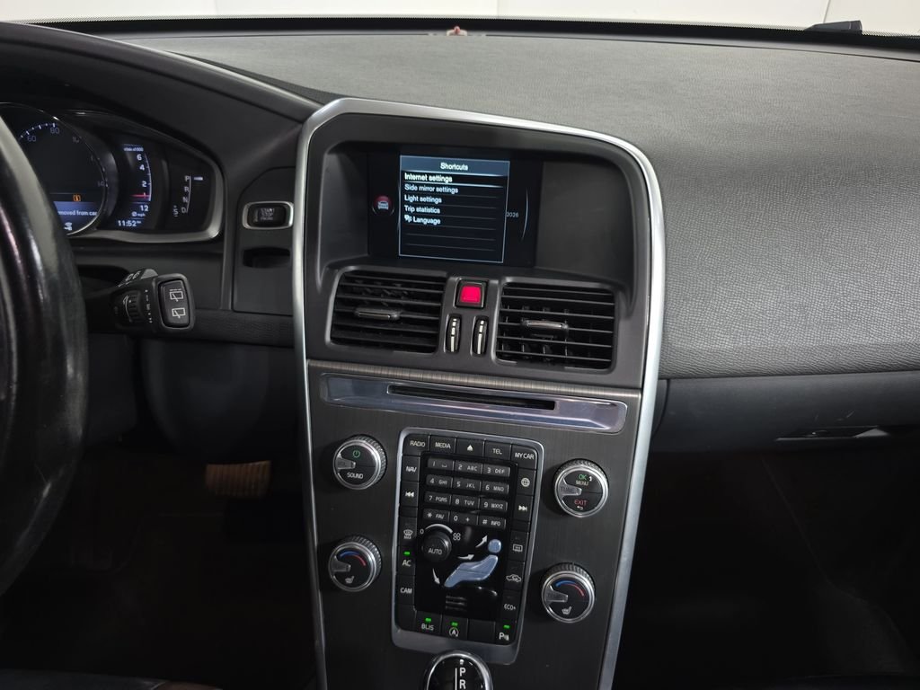 Used 2016 Gray Volvo T5 Drive-E Premier image 16
