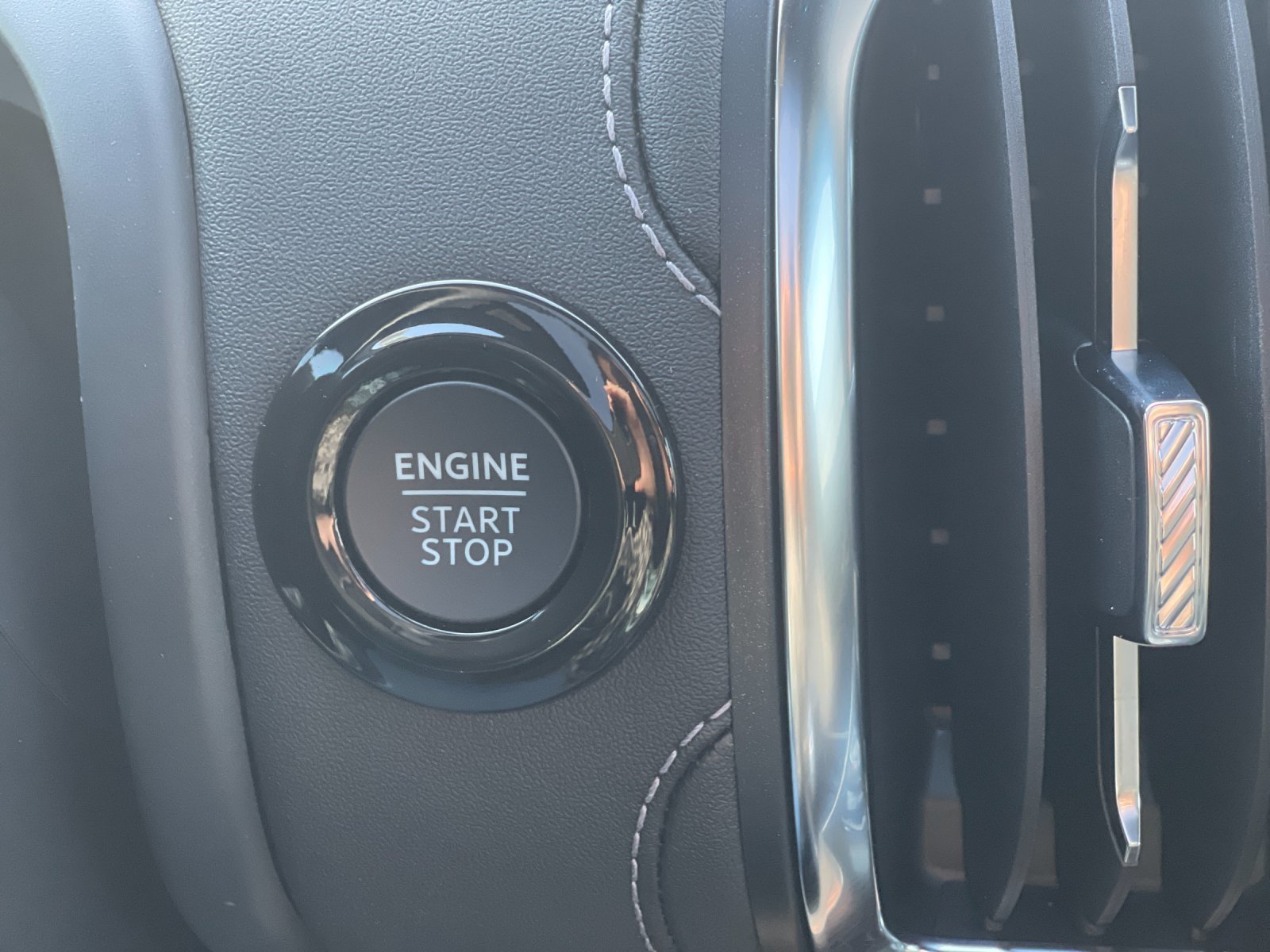 New 2026 Agate Black Metallic Ford Platinum® image 25