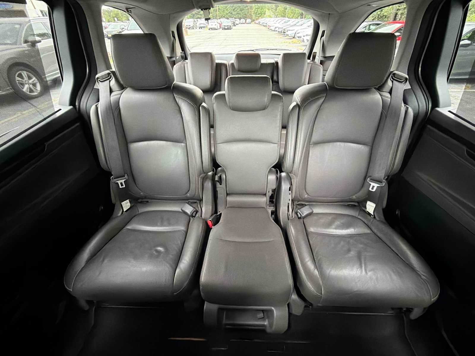 Used 2021 Lunar Silver Metallic Honda EX-L image 13