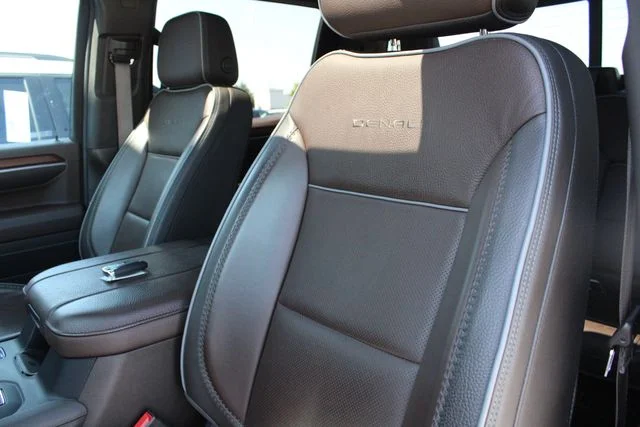Used 2024 White GMC Denali image 7