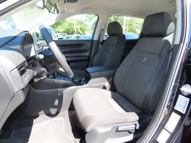 2024 Honda CR-V LX - Photo 12