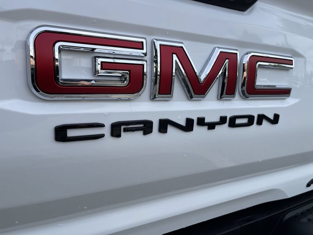 2025 GMC Canyon AT4 - Photo 31