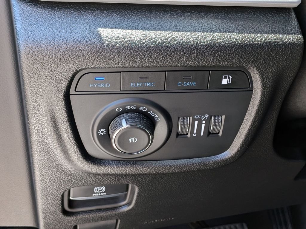 Used 2024 White Jeep 4xe image 16