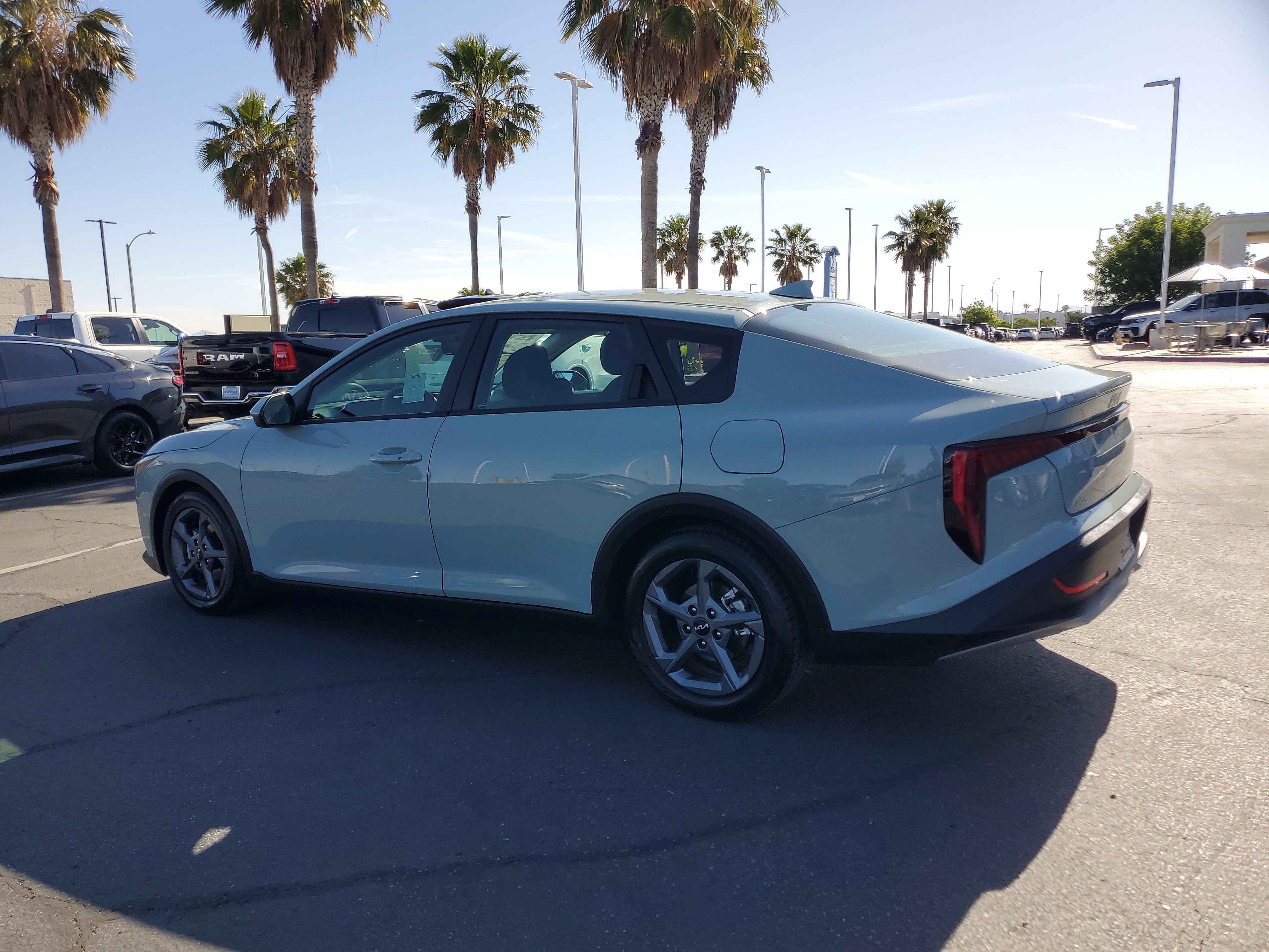 Used 2025 Blue Kia LXS image 5