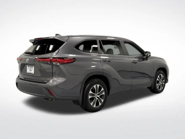 Used 2023 Gray Toyota XLE image 10