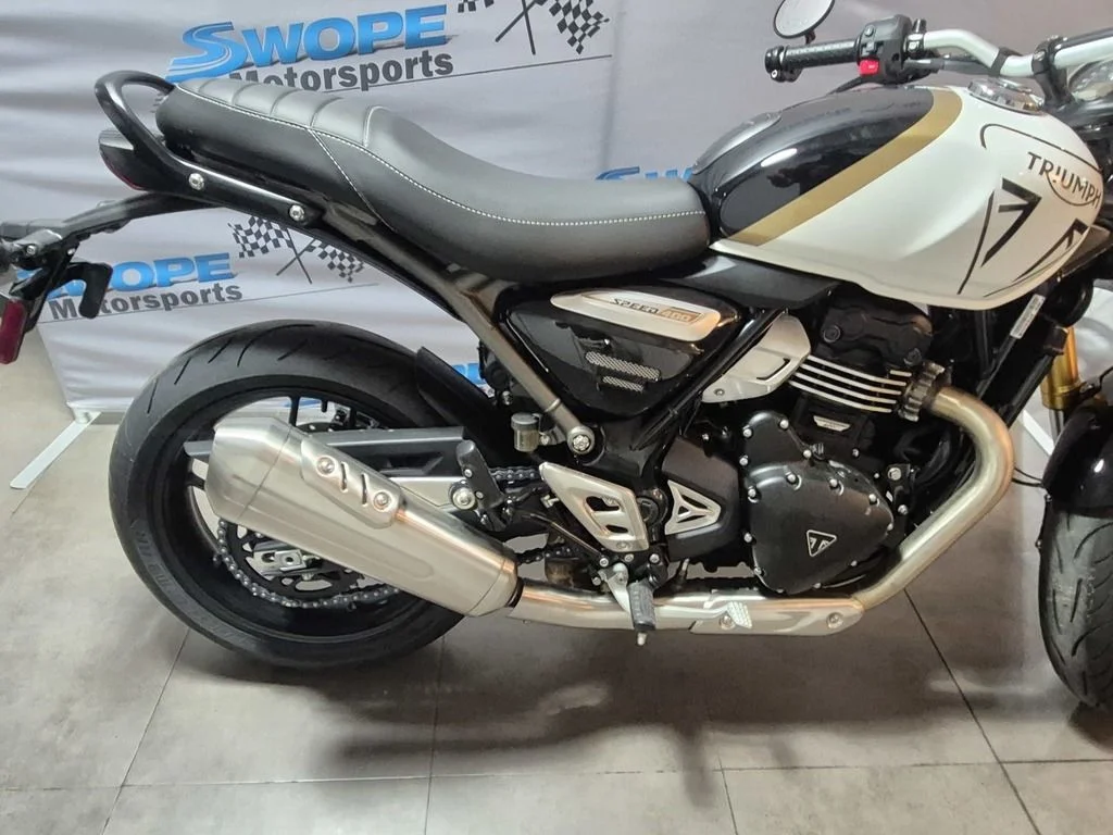 New 2026 White/Black Triumph Base image 7