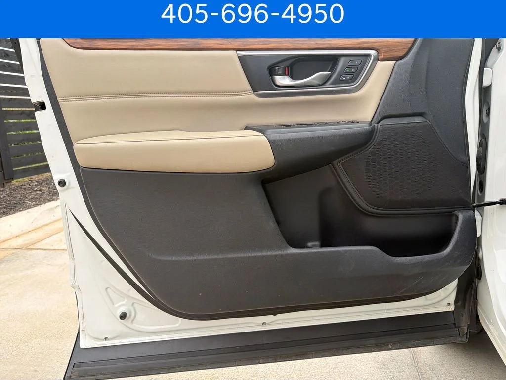 Pre-Owned 2017 Honda CR-V Touring