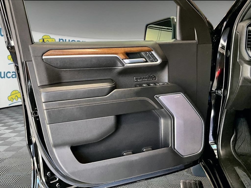 Used 2022 BLACK Chevrolet High Country image 9