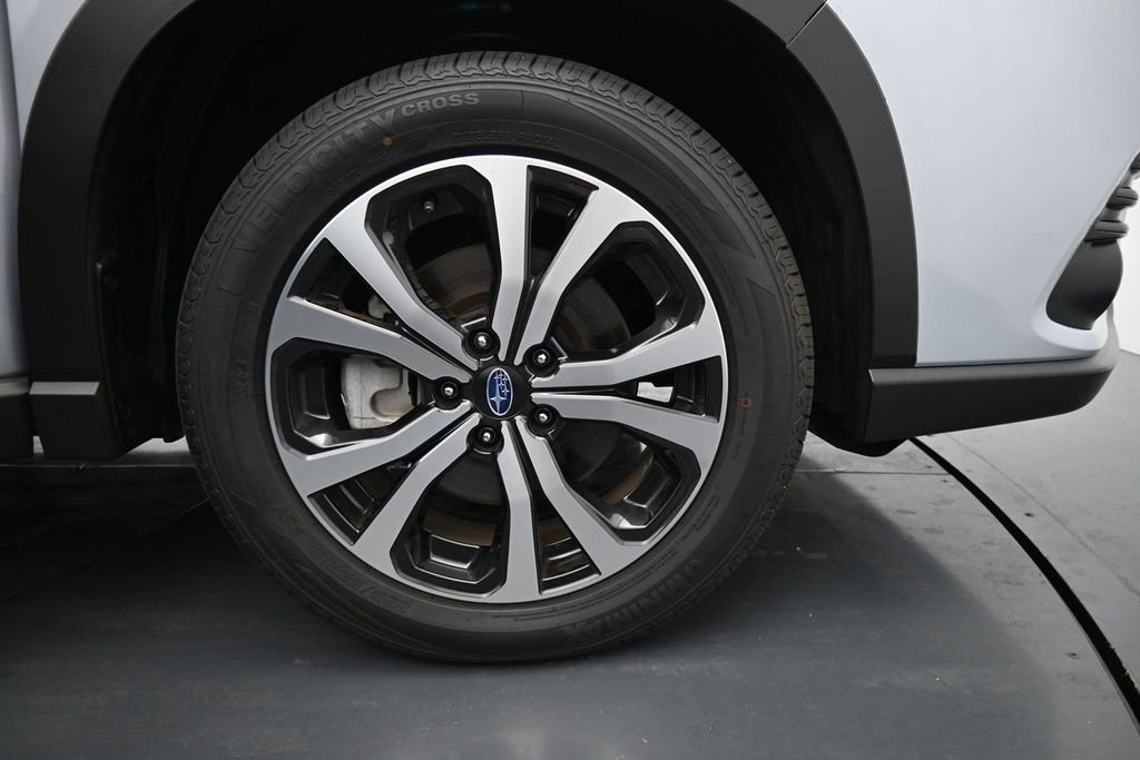 2023 Subaru Forester Limited - Photo 11