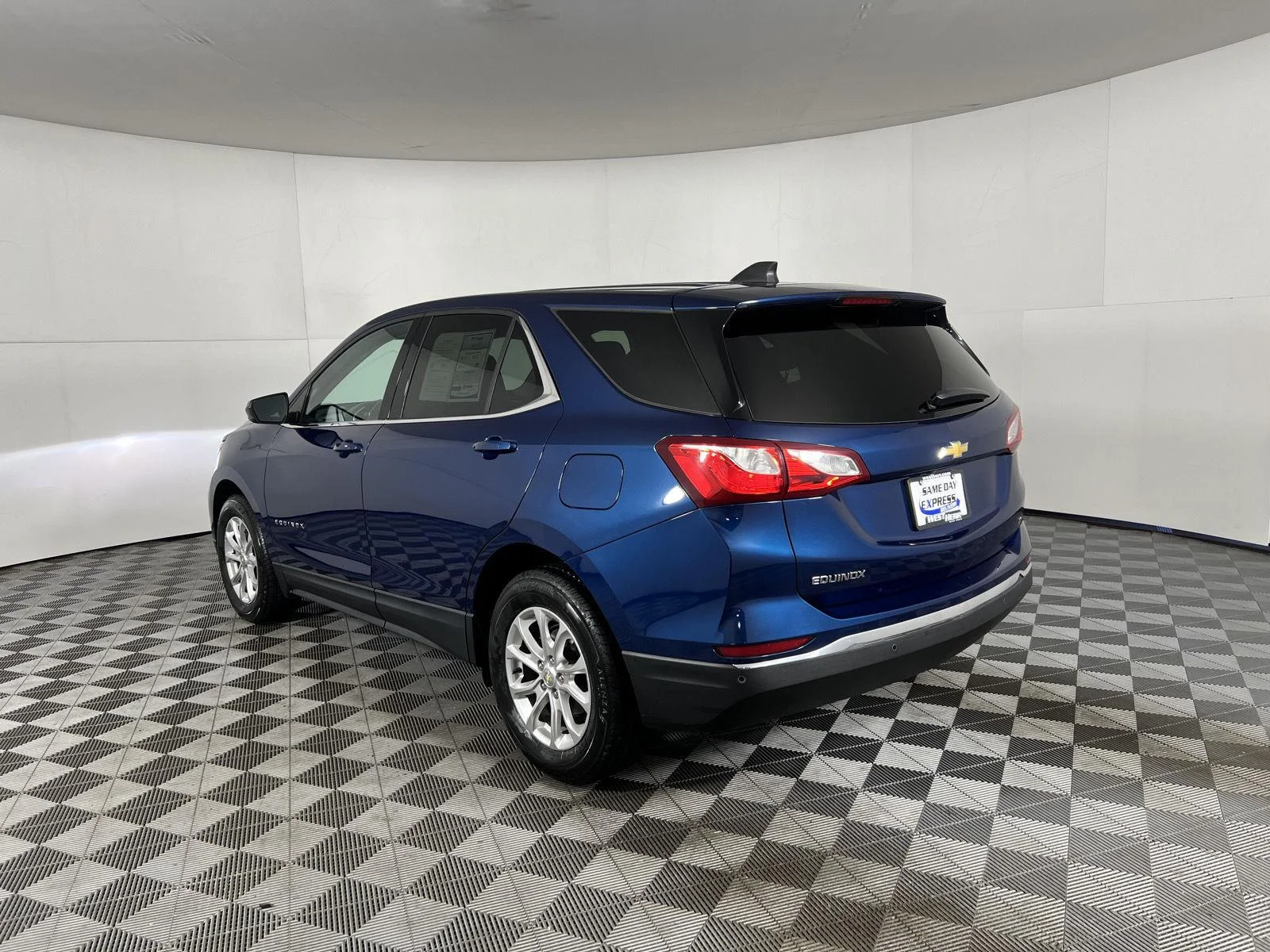 Used 2020 PACIFIC BLUE METALLIC Chevrolet LT image 3