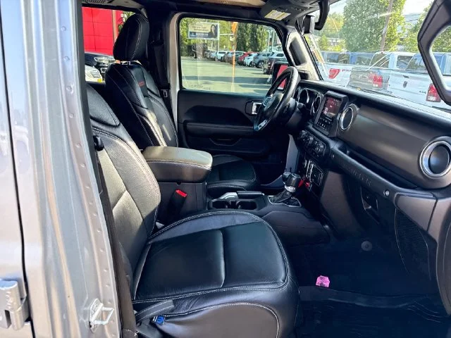 Used 2019 Billet Silver Metallic Clearcoat Jeep Unlimited Rubicon image 9