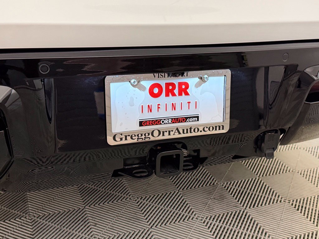 New 2027 2T RAD WHT INFINITI Autograph AWD image 13
